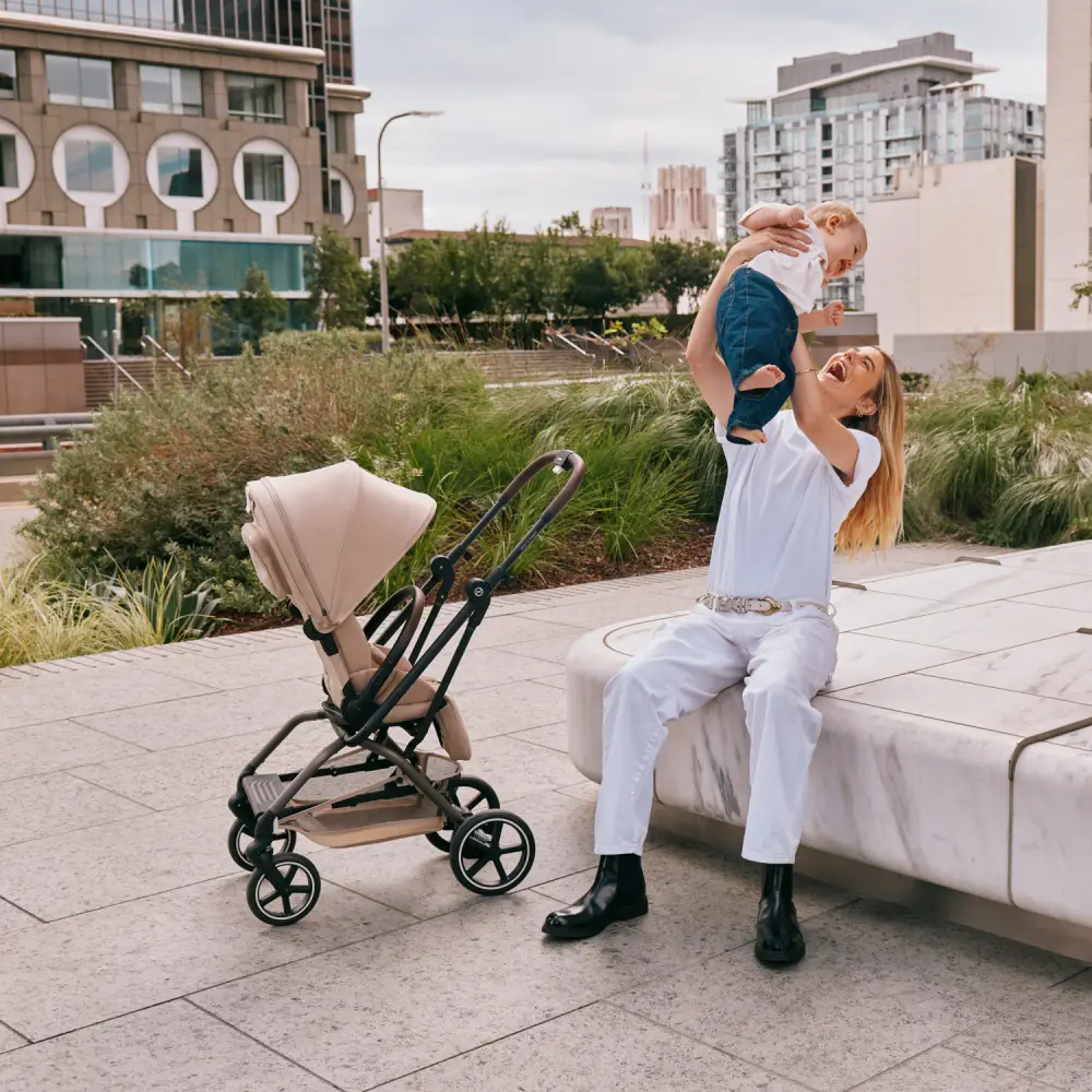 Cybex EEZY S TWIST Barnvagn + 2 TPE Almond Beige