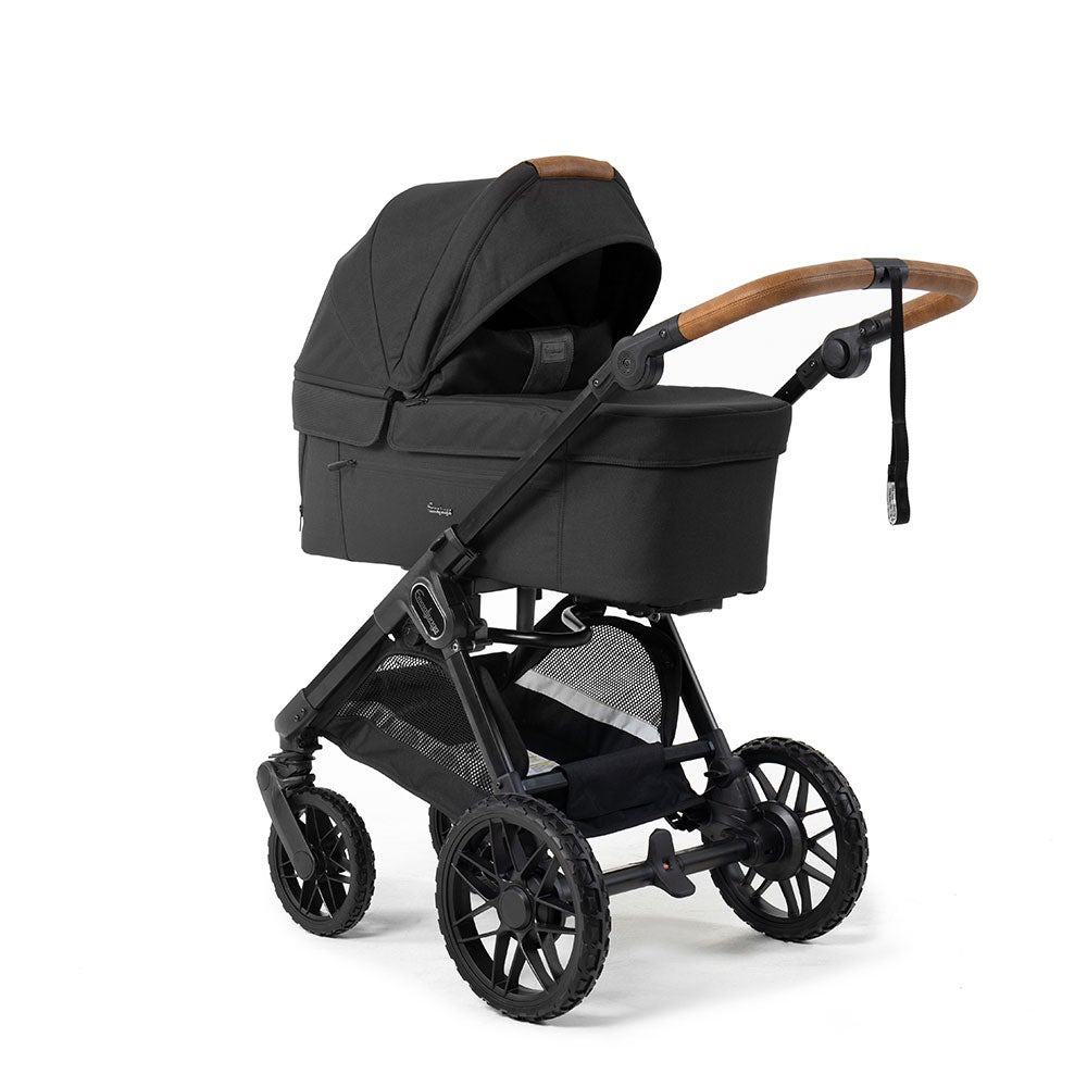Emmaljunga Sento pro Flat+ Outdoor Black