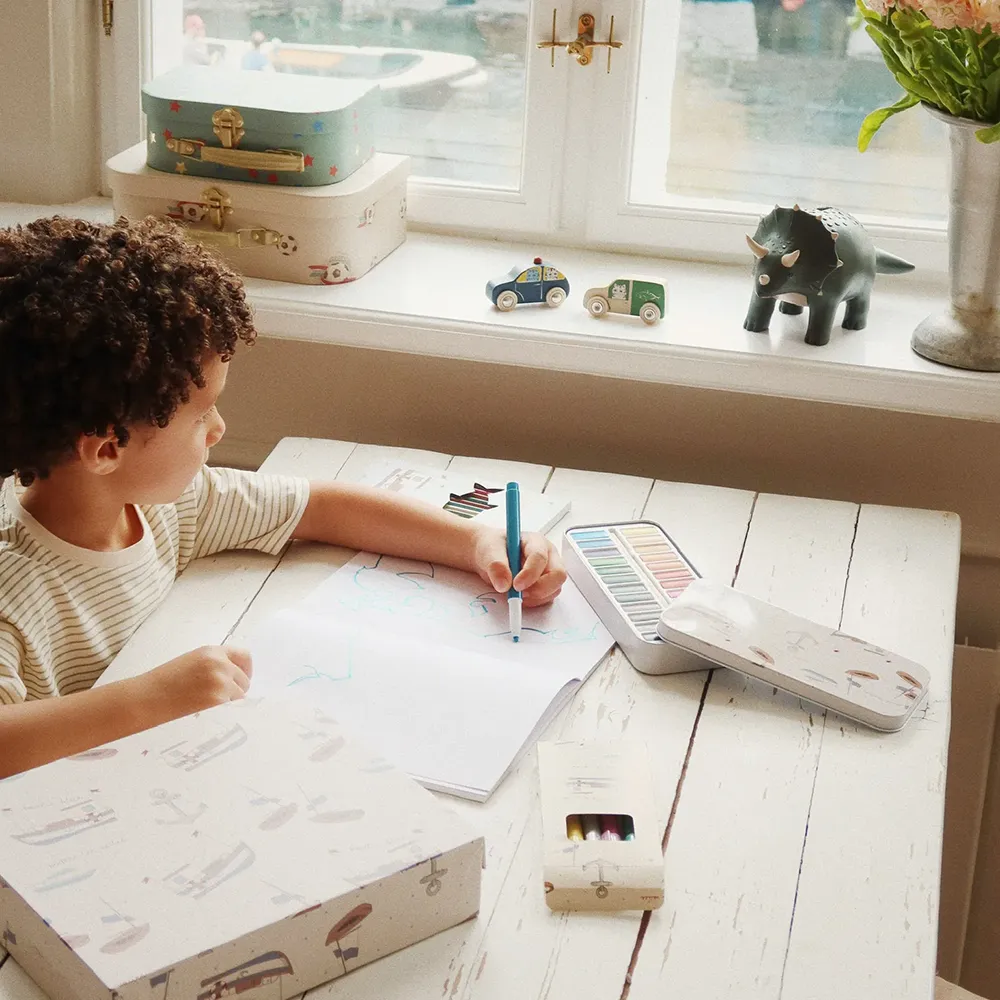 Konges Slöjd Little Artist Resväska konstset